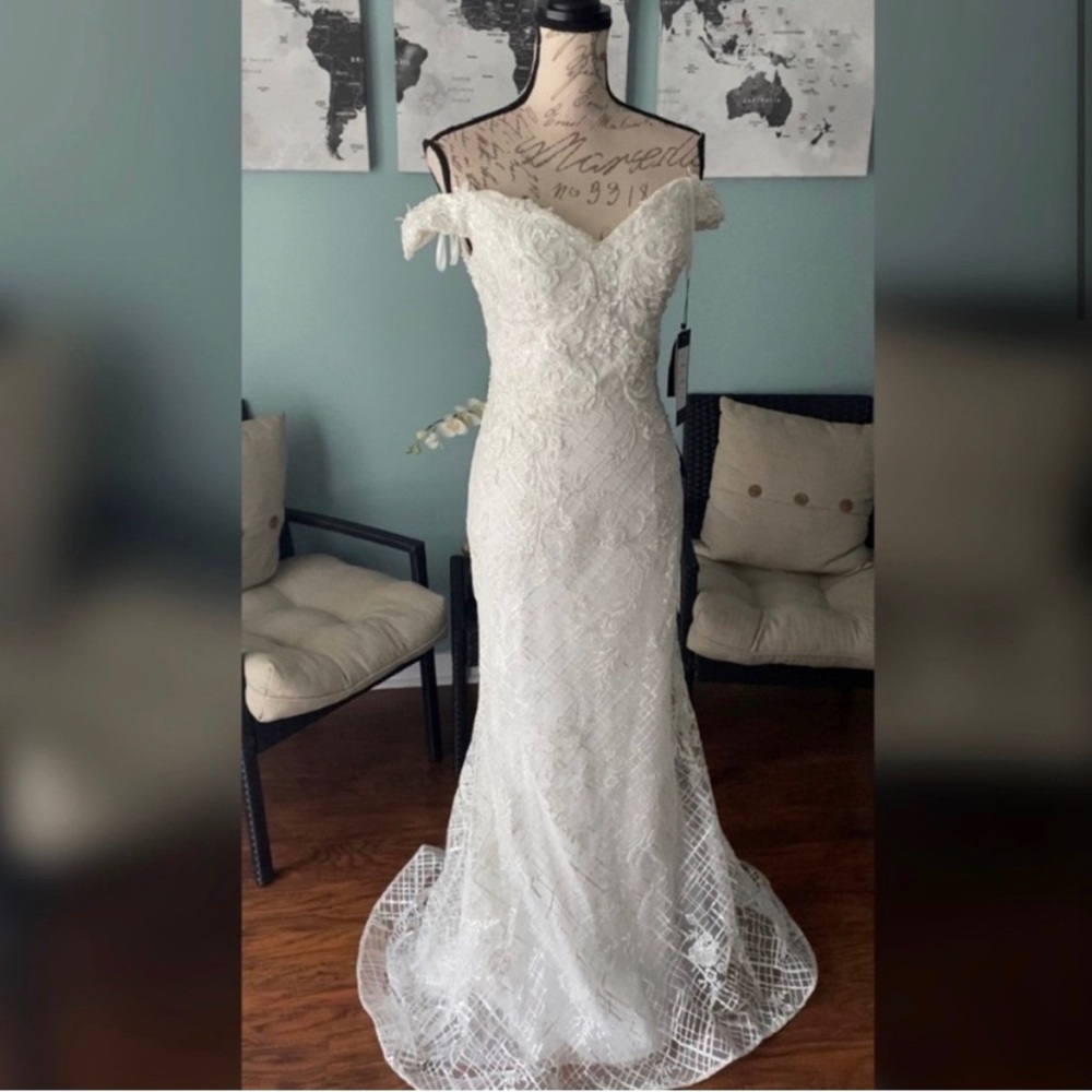 Sparkly wedding dress Cinderella brand